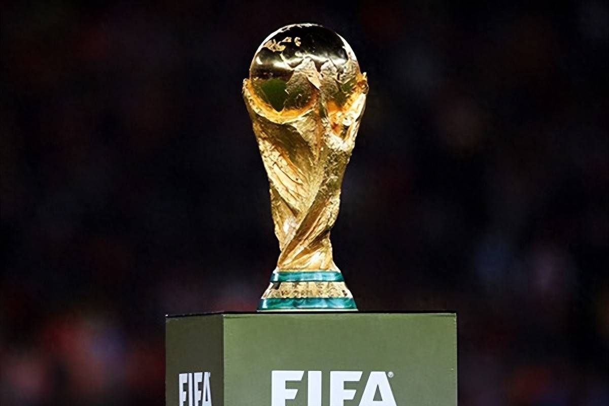 斯在底角三 斯在底角三